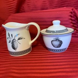 Pfaltzgraff “Farmers Market” Creamer & Sugar